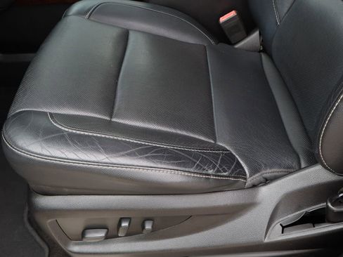 Used 2018 GMC Yukon XL SLT w/ Premium Edition RWD image 22