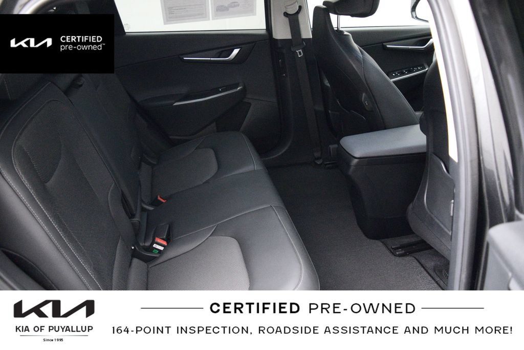 Certified 2024 Kia EV6 Light AWD/4WD image 16