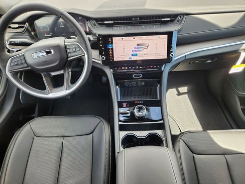 New 2026 Jeep Grand Cherokee Limited AWD/4WD image 25