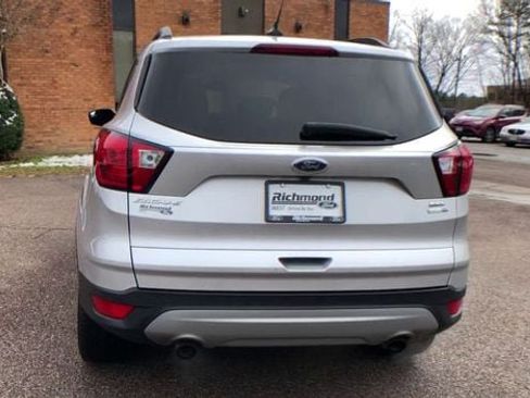 Used 2019 Ford Escape SEL AWD/4WD image 9