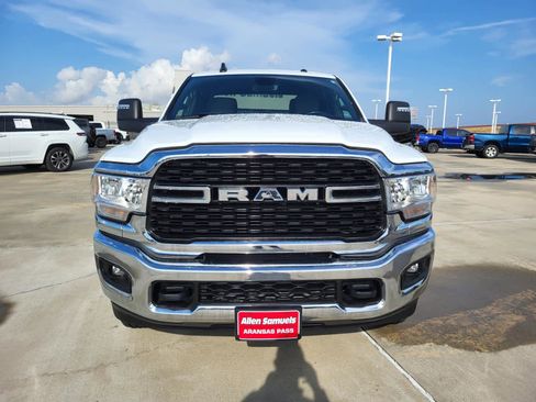 Used 2023 RAM 2500 Big Horn w/ Level 1 Equipment Group image 8