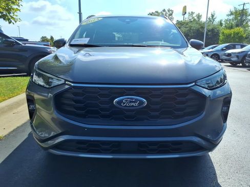 Used 2023 Ford Escape Active w/ Tech Pack #1 FWD image 2