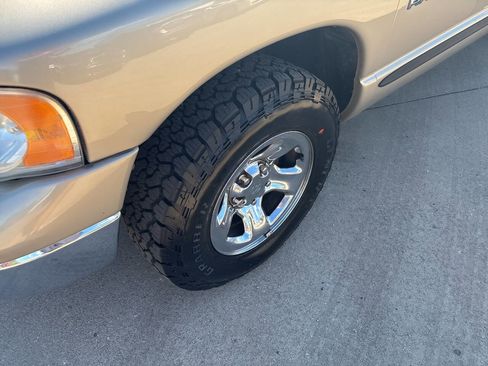 Used 2005 Dodge Ram 1500 Truck SLT image 3