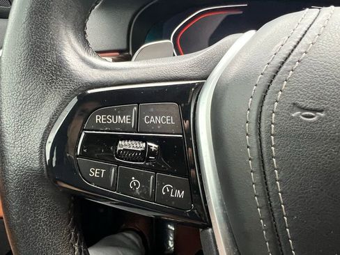 Used 2023 BMW 540i xDrive w/ Convenience Package image 38