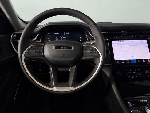 Used 2024 Jeep Grand Cherokee Limited 4xe w/ Luxury Tech Group II image 13