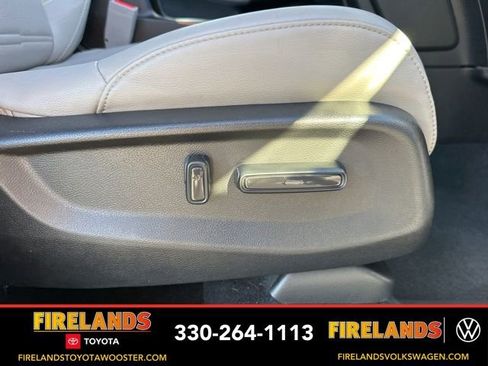 Used 2020 Honda CR-V Touring image 14