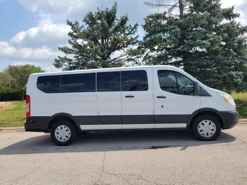 Used 2016 Ford Transit 350 XLT RWD image 4