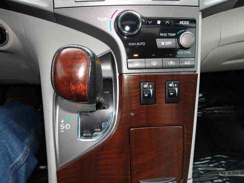 Used 2009 Toyota Venza AWD image 22