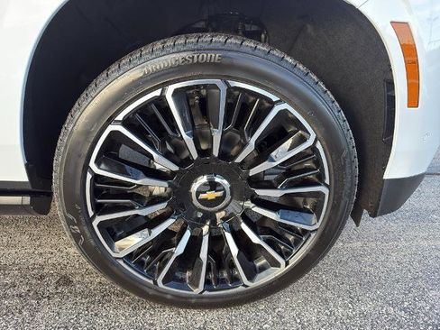 New 2026 Chevrolet Tahoe High Country image 9