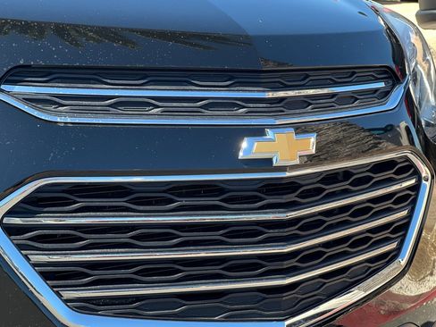 Used 2017 Chevrolet Equinox LT w/ Convenience Package FWD image 42