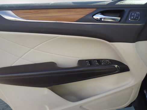 Used 2015 Lincoln MKC AWD w/ Equipment Group 102A Reserve image 22