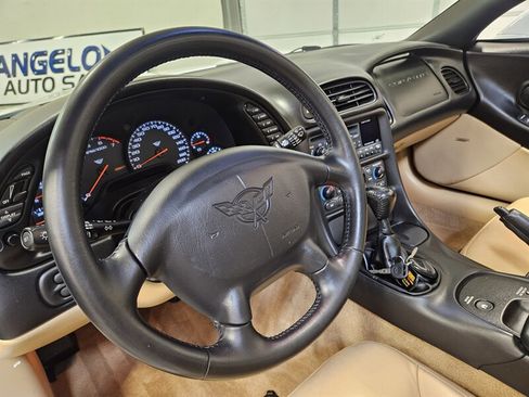 Used 2004 Chevrolet Corvette Coupe w/ Roof Package RWD image 29