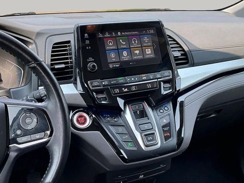 Used 2018 Honda Odyssey Elite image 7