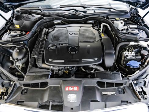 Used 2013 Mercedes-Benz E 350 4MATIC Sedan w/ Premium 1 Pkg image 47