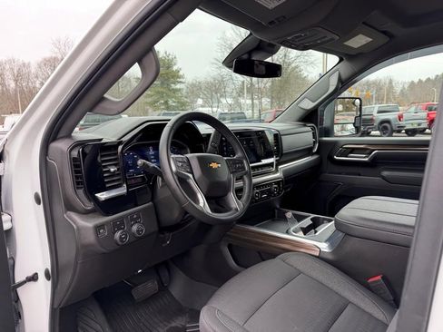 Used 2024 Chevrolet Silverado 2500 LT w/ Convenience Package image 13