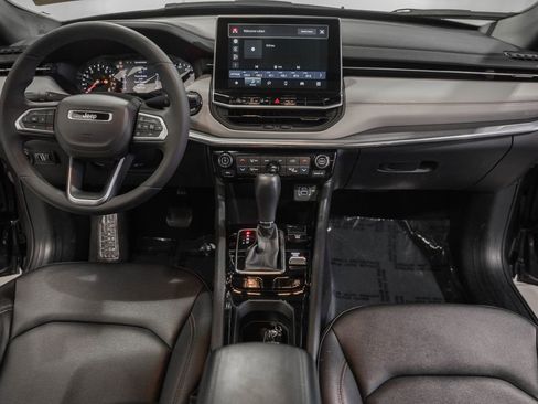 Certified 2024 Jeep Compass Limited w/ Sun and Sound Group image 25