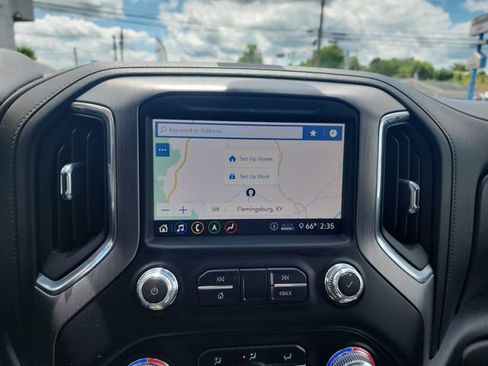 Used 2020 GMC Sierra 2500 Denali w/ Technology Package AWD/4WD image 18