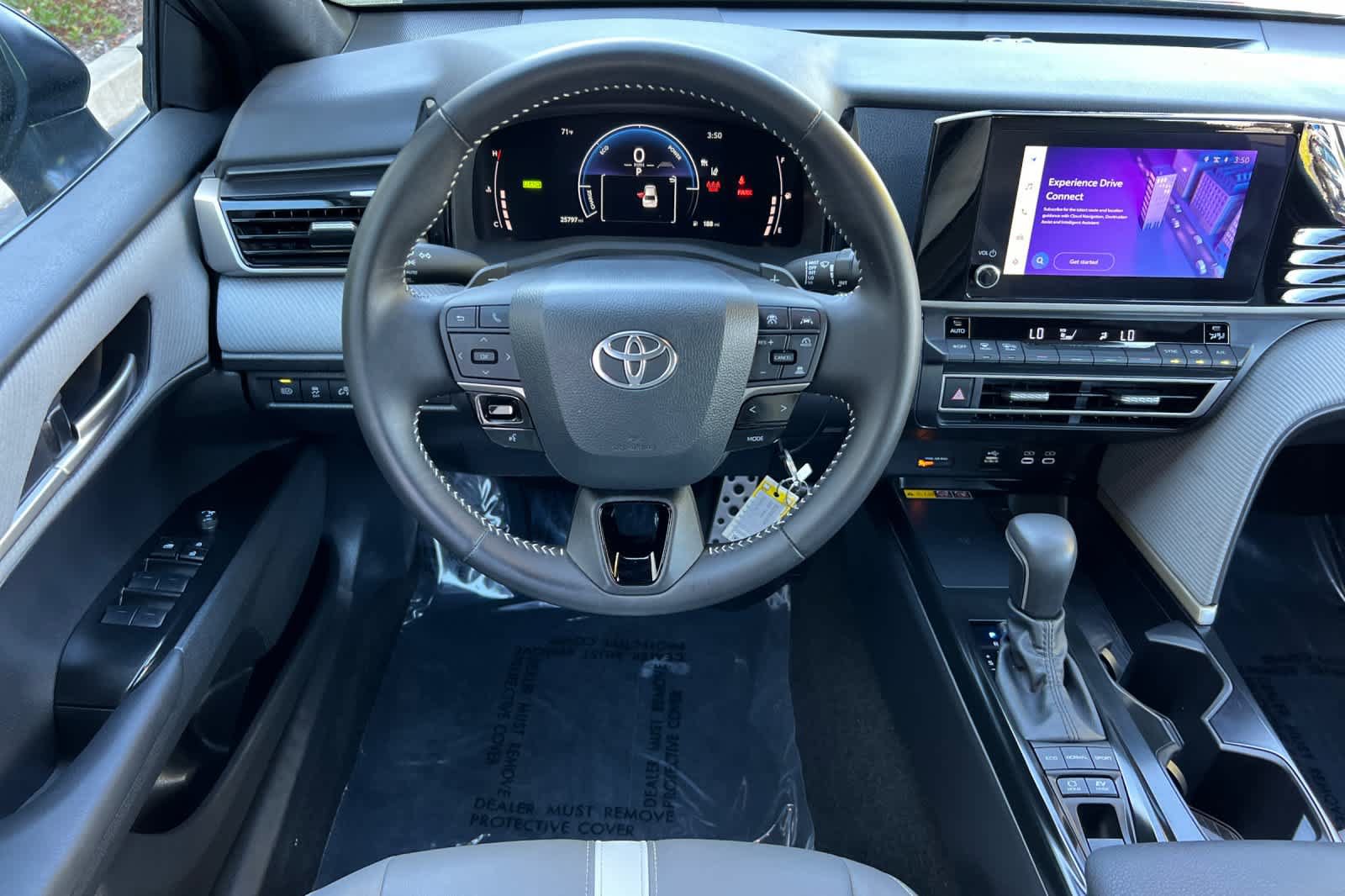 Certified 2025 Toyota Camry SE FWD image 15