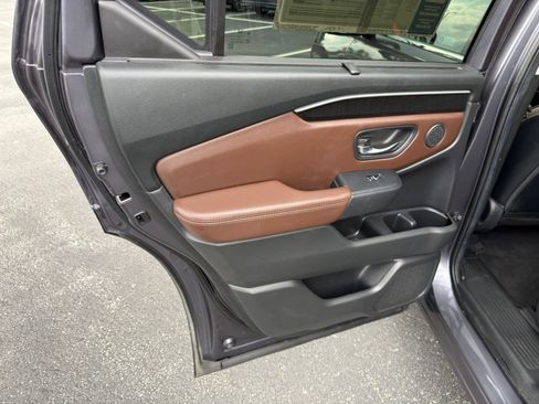Used 2023 Honda Pilot Elite image 29