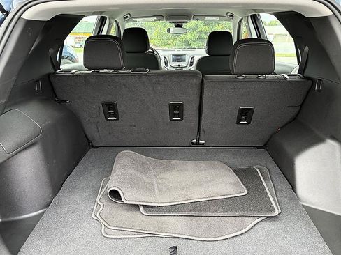 Used 2024 Chevrolet Equinox LS FWD image 10