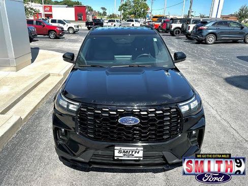 Certified 2026 Ford Explorer ST-Line AWD/4WD image 4