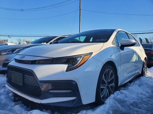 Used 2020 Toyota Corolla SE image 1
