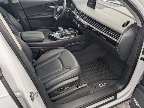 Used 2019 Audi Q7 3.0T Premium Plus image 12
