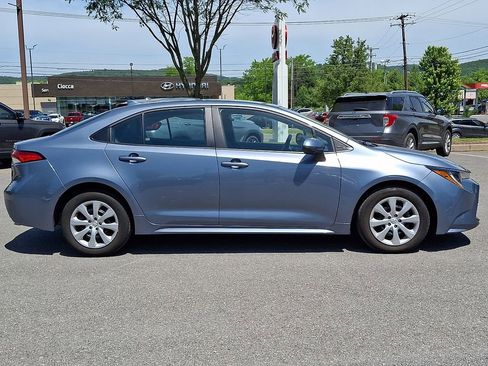 Used 2024 Toyota Corolla LE FWD image 10