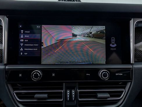 Used 2025 Porsche Macan GTS image 42