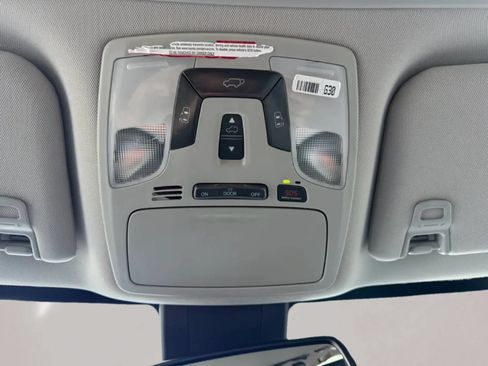 Used 2020 Toyota Sienna XLE w/ XLE Navigation Package FWD image 30