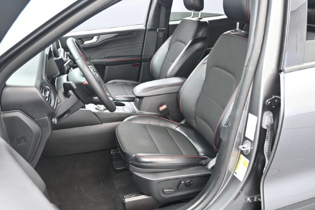 Used 2025 Ford Escape ST-Line FWD image 10