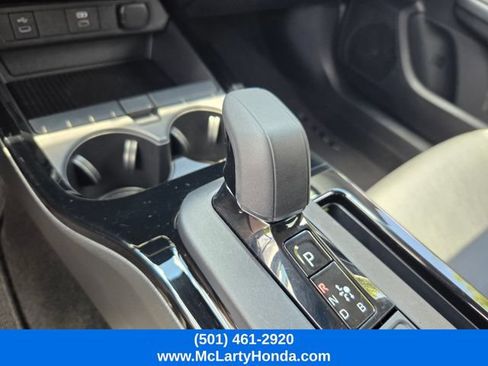 Used 2025 Toyota Prius XLE FWD image 23