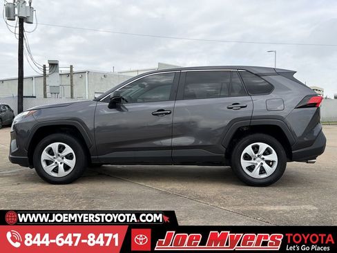 Used 2025 Toyota RAV4 LE image 6