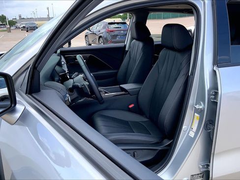 Used 2025 Acura ADX AWD image 8