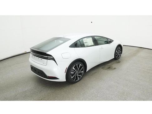 New 2025 Toyota Prius XSE image 9