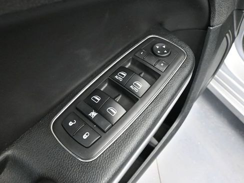 Used 2018 Chrysler 300 S w/ Beats Audio Group image 20