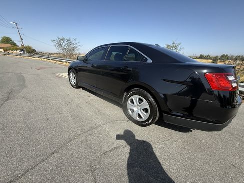 Used 2017 Ford Taurus Police Interceptor image 2