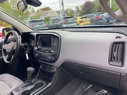 Used 2021 Chevrolet Colorado W/T RWD image 13