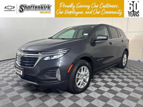 Used 2022 Chevrolet Equinox LT FWD image 1