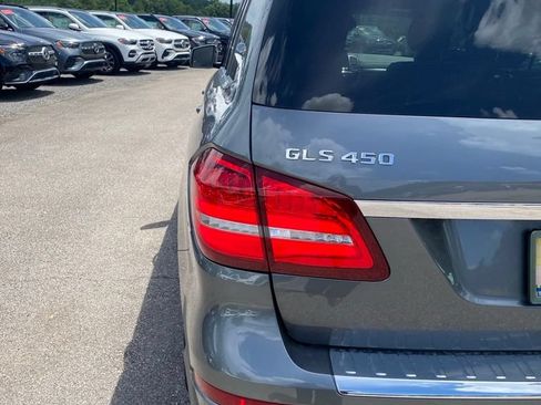 Used 2019 Mercedes-Benz GLS 450 4MATIC image 12