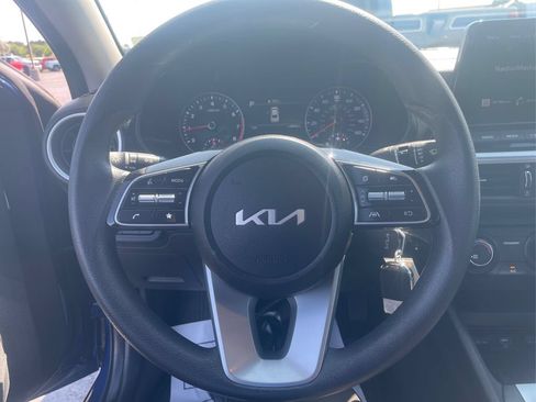 Used 2023 Kia Forte LXS w/ LXS Technology Package FWD image 14