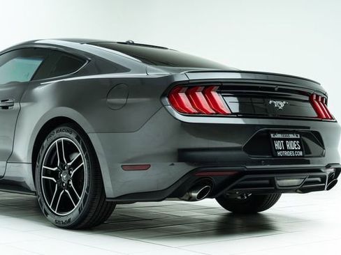 Used 2020 Ford Mustang Premium image 20