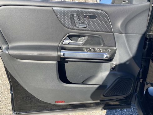 Certified 2025 Mercedes-Benz GLB 250 image 12