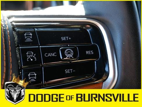 Used 2023 Jeep Grand Wagoneer Series III w/ HD Trailer Tow Package AWD/4WD image 28