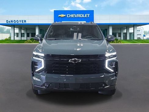 New 2026 Chevrolet Suburban RST w/ RST Capability Package AWD/4WD image 3