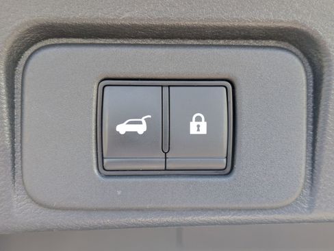 Certified 2023 Nissan Rogue SL w/ SL Premium Package FWD image 34