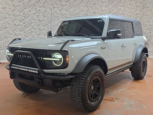 Used 2021 Ford Bronco First Edition image 5