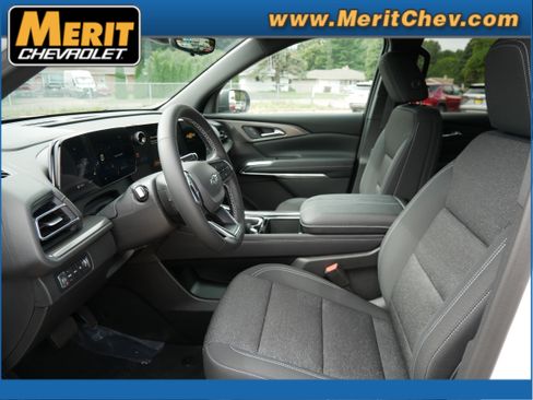 New 2026 Chevrolet Traverse LT w/ Midnight/Sport Edition image 4