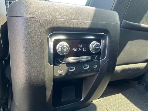 Used 2023 GMC Yukon XL Denali w/ Advanced Technology Package AWD/4WD image 37
