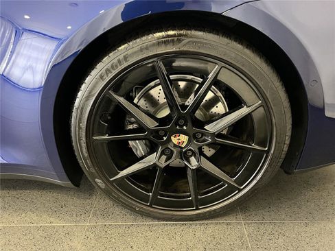 Certified 2025 Porsche 911 Carrera image 11